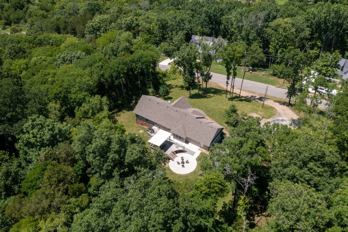 1555 Heller Ridge Spring Hill TN 37174
