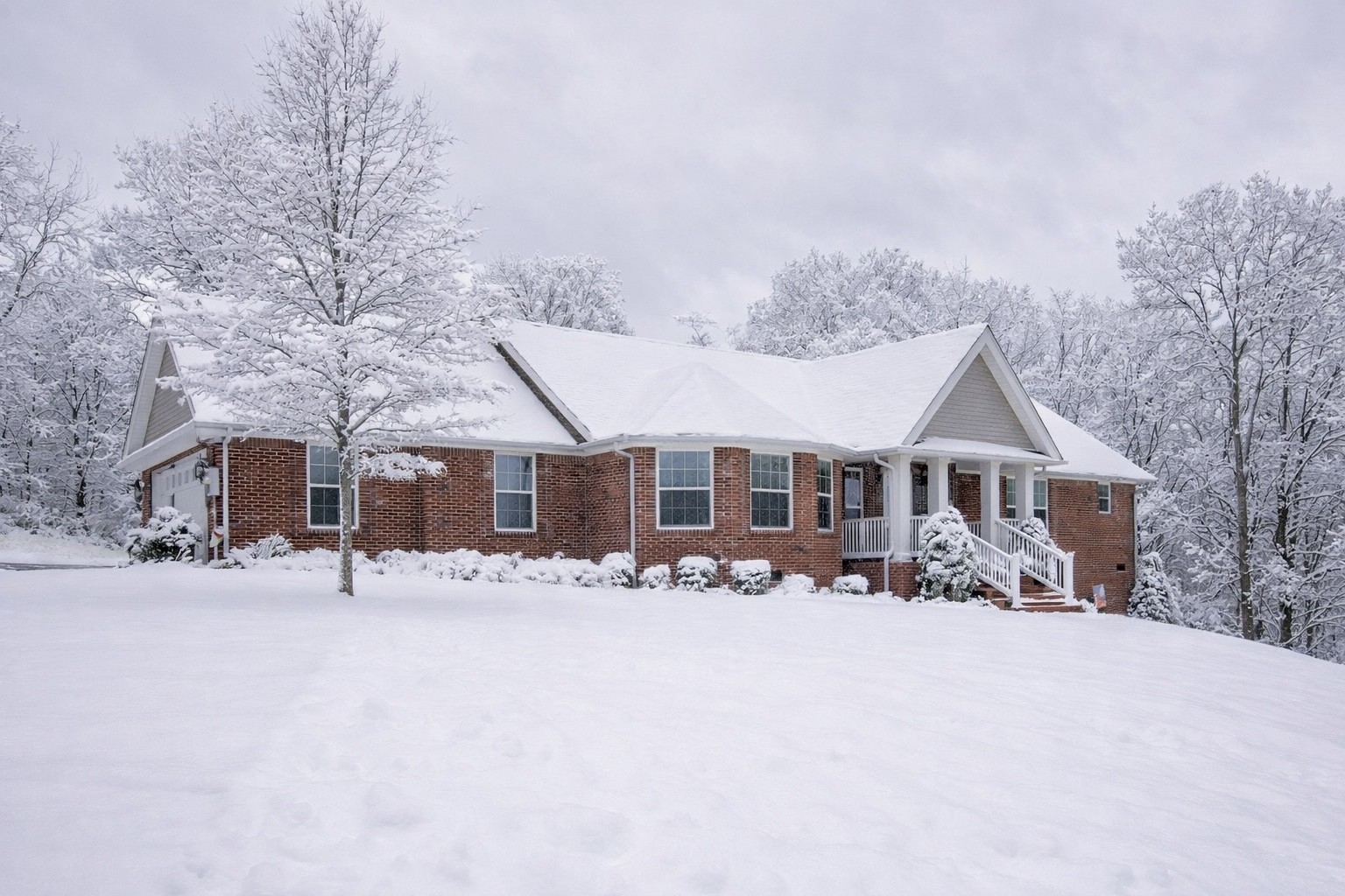 1555 Heller Ridge Spring Hill TN 37174