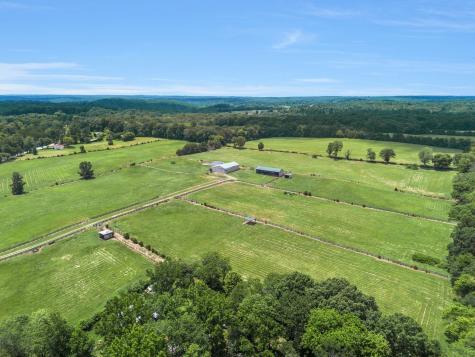 2620 Highway 48, S Dickson TN 37055