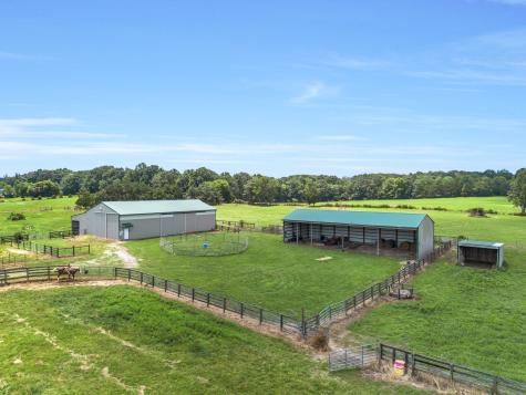 2620 Highway 48, S Dickson TN 37055