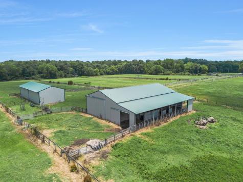 2620 Highway 48, S Dickson TN 37055