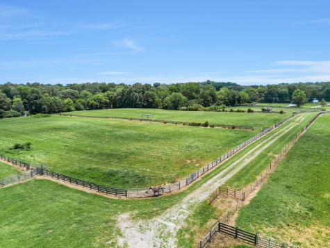 2620 Highway 48, S Dickson TN 37055