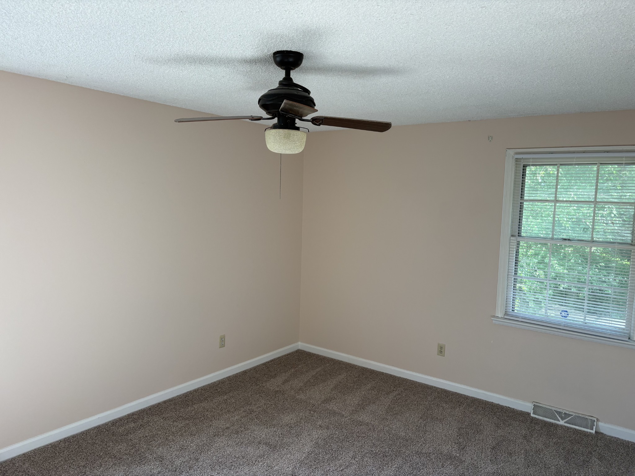 812 Maple Crest Drive Lebanon TN 37090