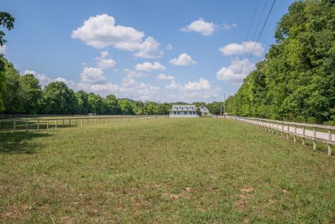 2290 Osburn Road Arrington TN 37014