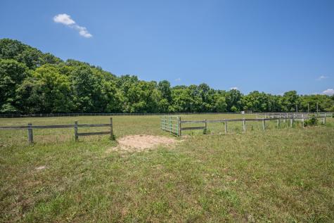 2290 Osburn Road Arrington TN 37014