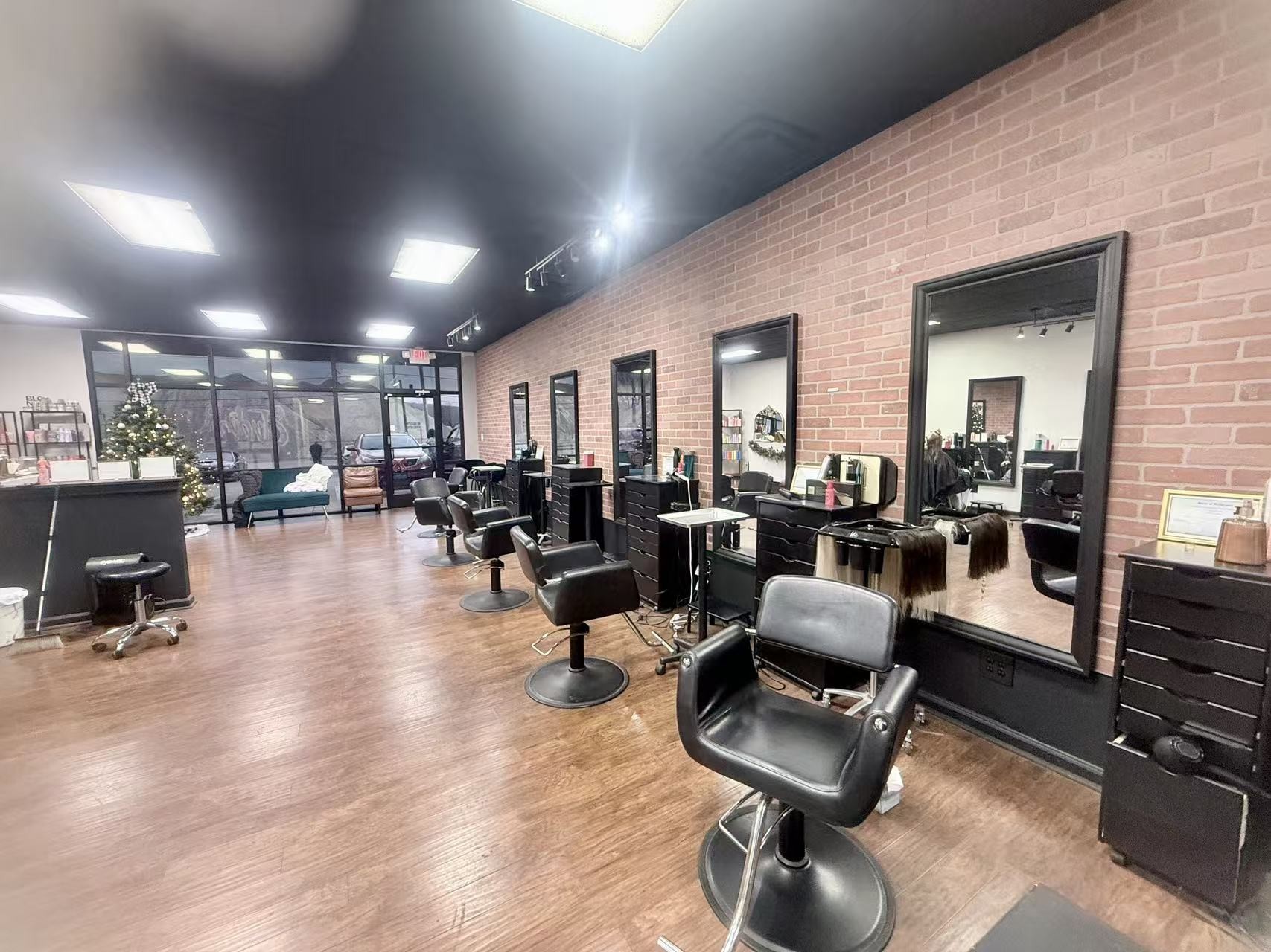 703B S Riverside Drive Clarksville TN 37040