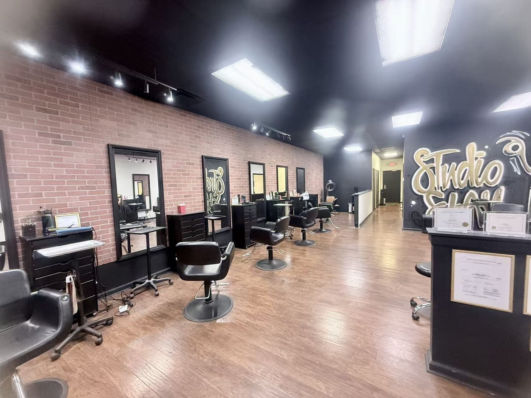 703B S Riverside Drive Clarksville TN 37040