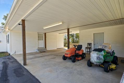 6204 Highway 230 Lyles TN 37098