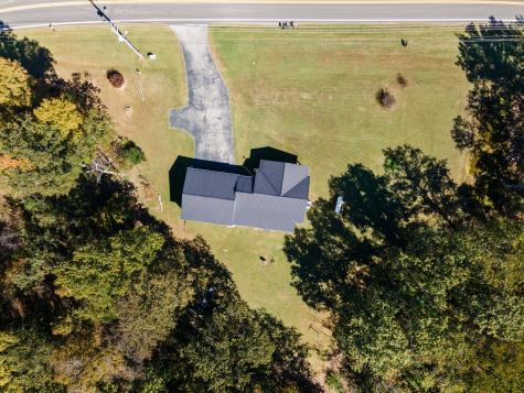 6204 Highway 230 Lyles TN 37098