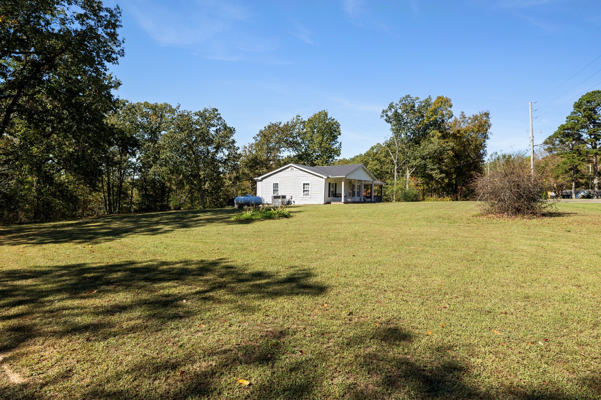 6204 Highway 230 Lyles TN 37098