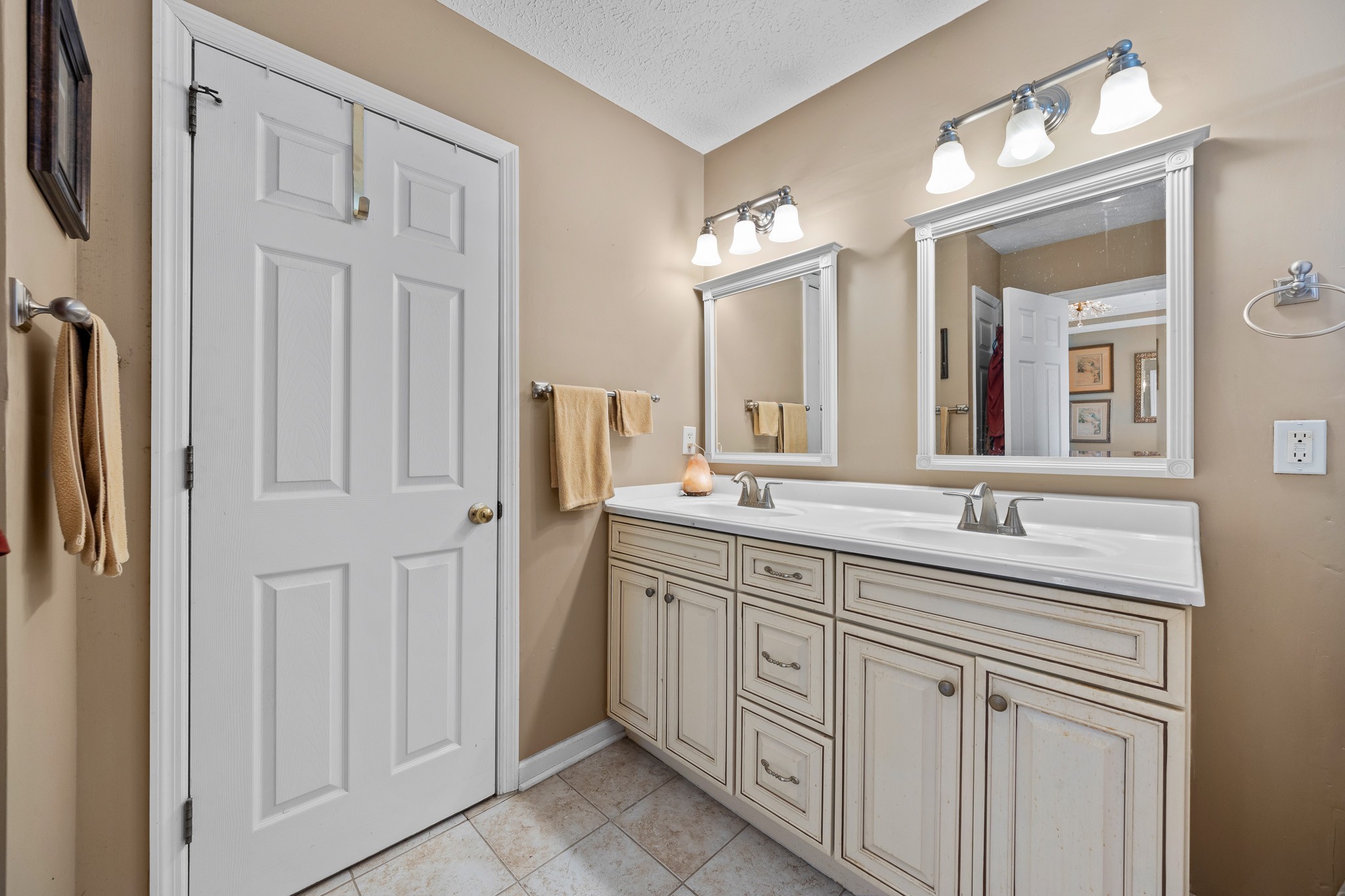 689 Granwood Blvd, W Old Hickory TN 37138