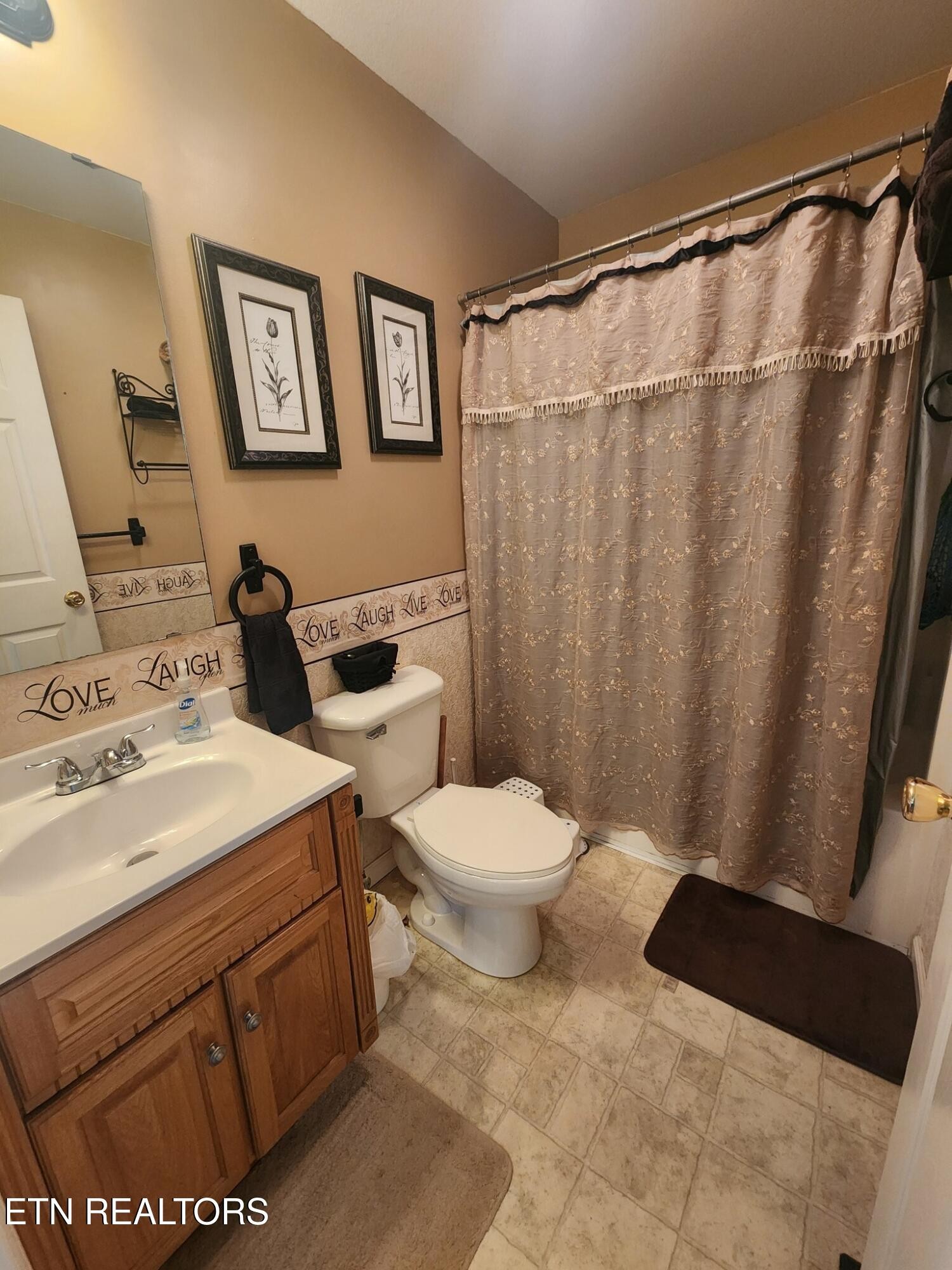 2426 Bowman Loop Crossville TN 38571