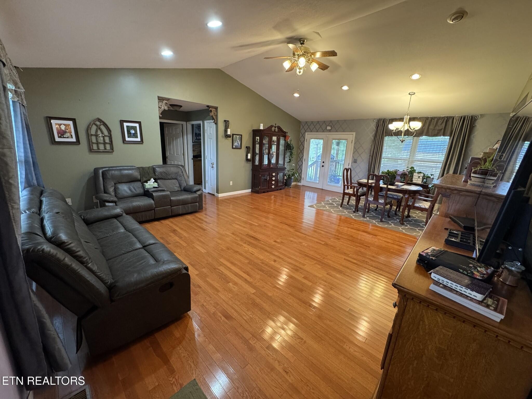 2426 Bowman Loop Crossville TN 38571