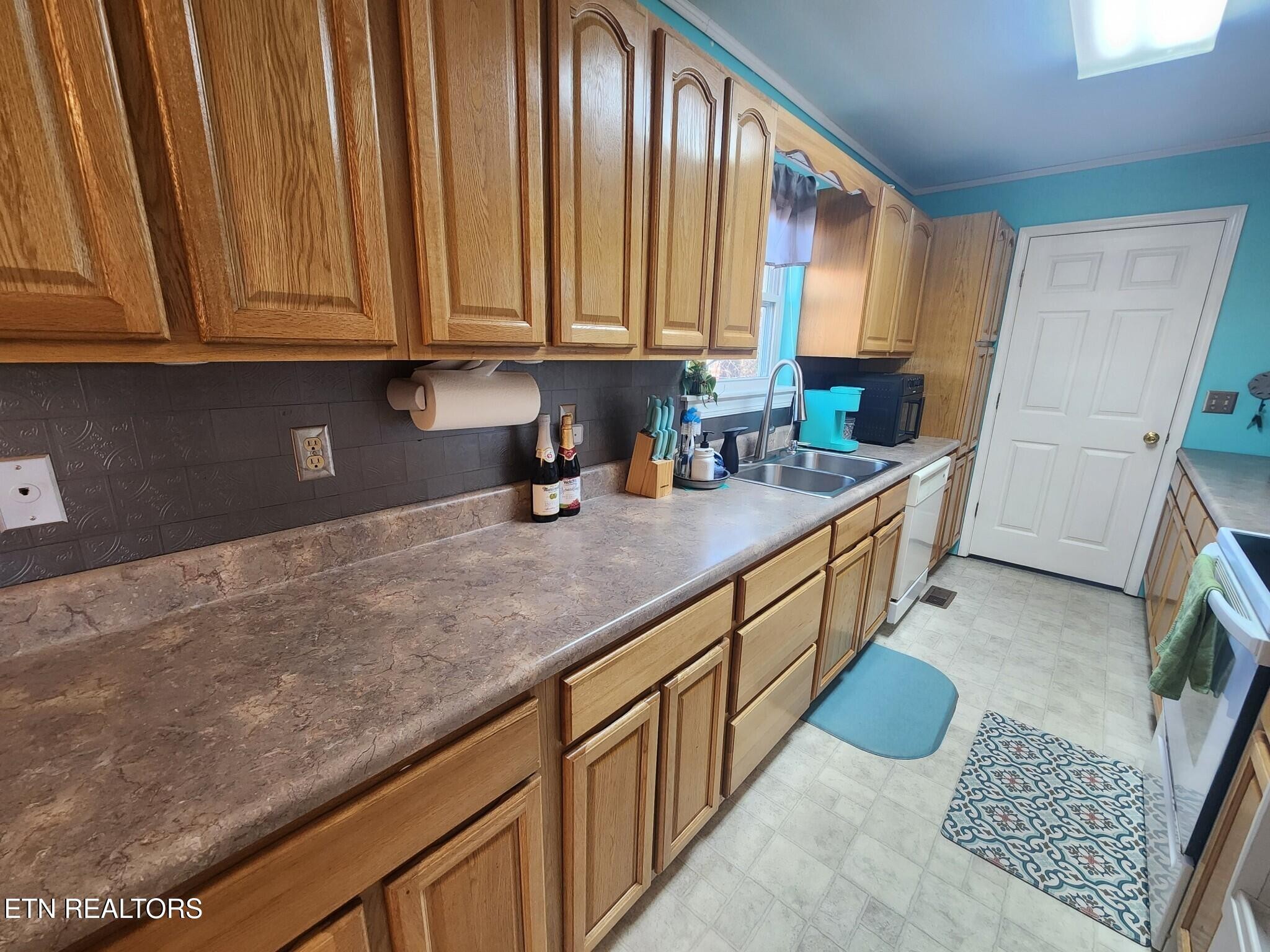 2426 Bowman Loop Crossville TN 38571