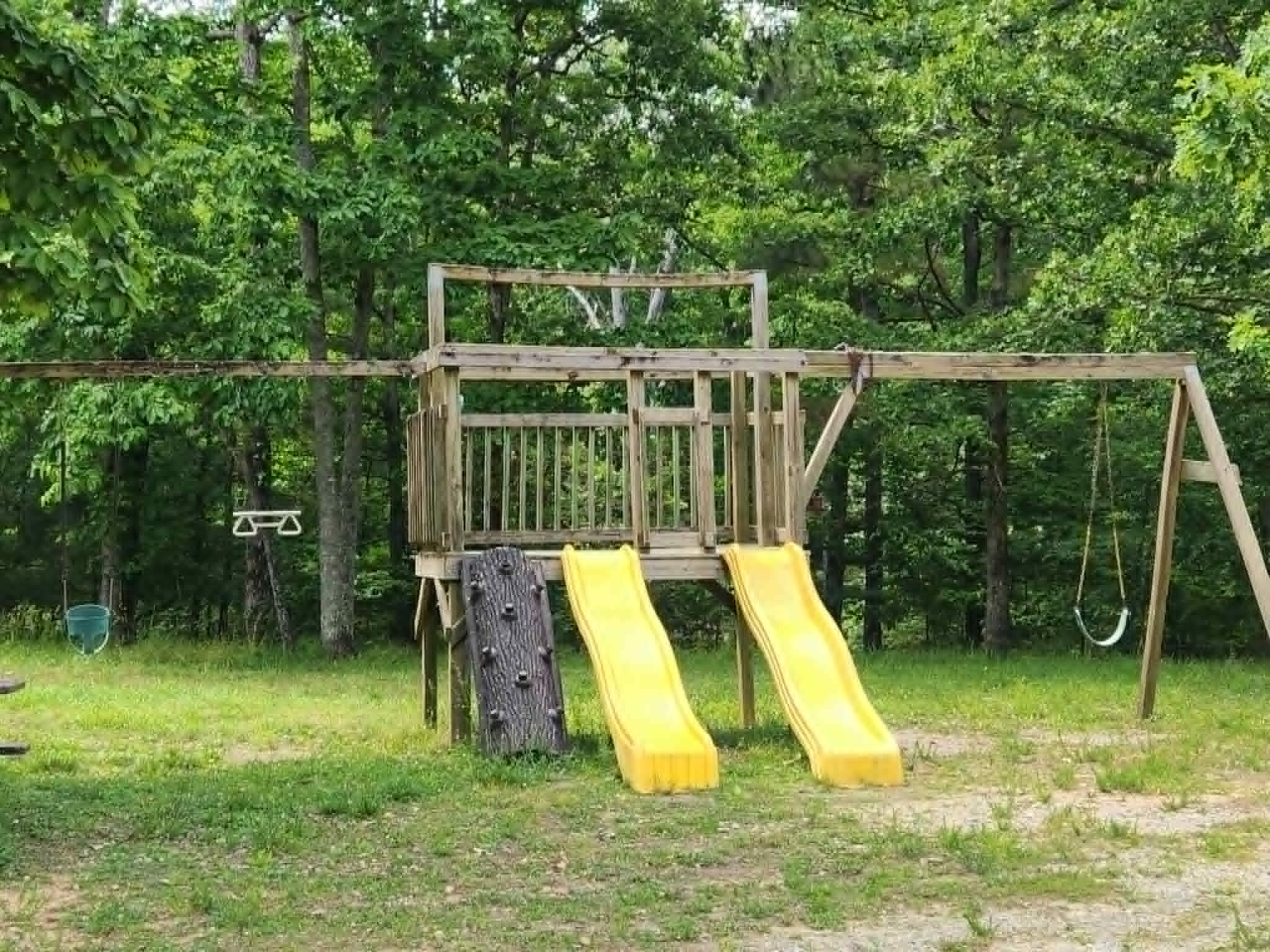 2132 Hidden Valley Drive Nunnelly TN 37137