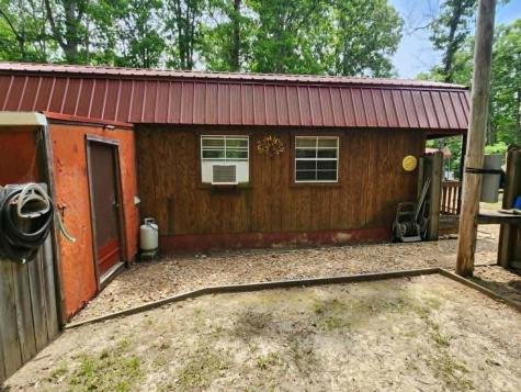 2132 Hidden Valley Drive Nunnelly TN 37137