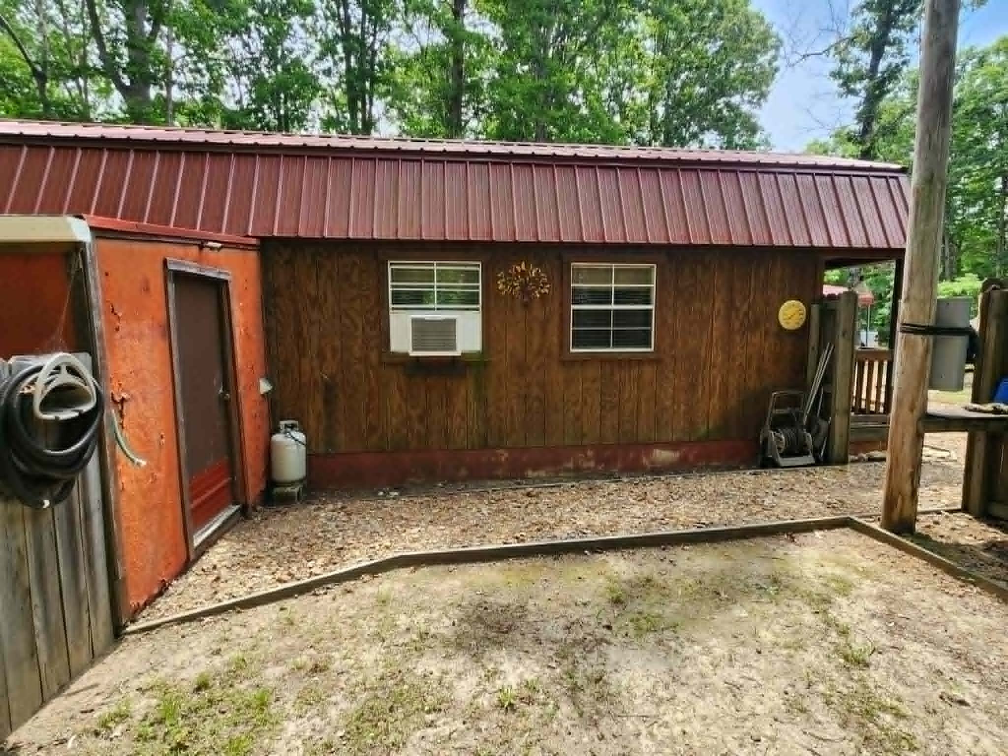 2132 Hidden Valley Drive Nunnelly TN 37137