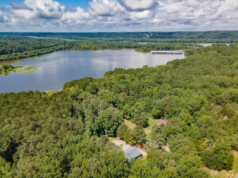 7289 Cuba Landing Road Waverly TN 37185