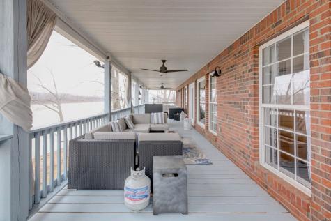 194 Lakeshore Circle Bumpus Mills TN 37028