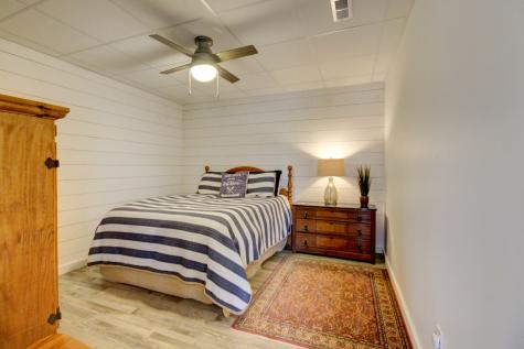 194 Lakeshore Circle Bumpus Mills TN 37028
