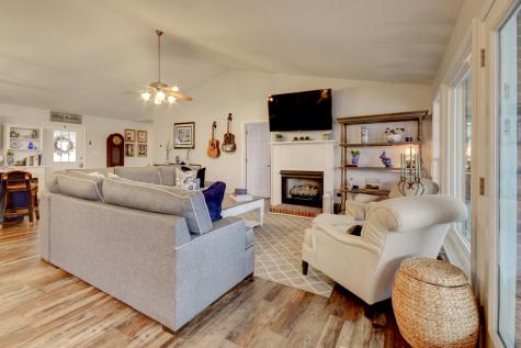 194 Lakeshore Circle Bumpus Mills TN 37028