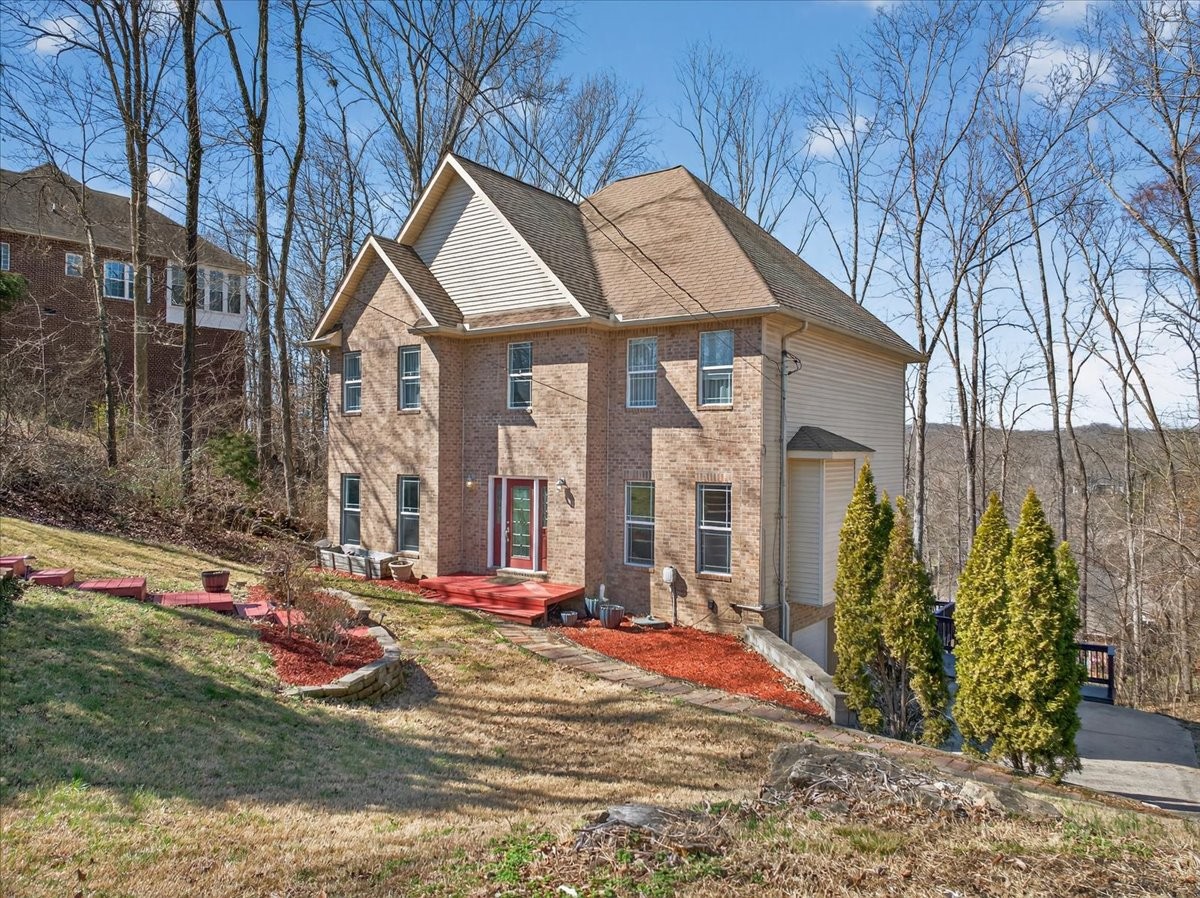 110 S High Ridge Drive Goodlettsville TN 37072