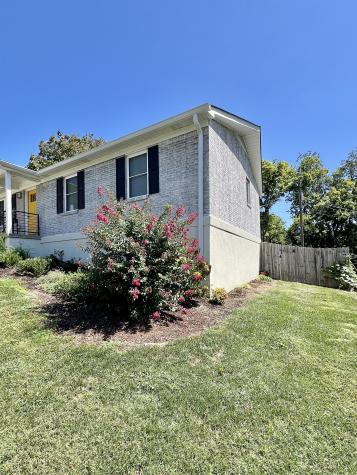207 N Cedar Lane Pulaski TN 38478