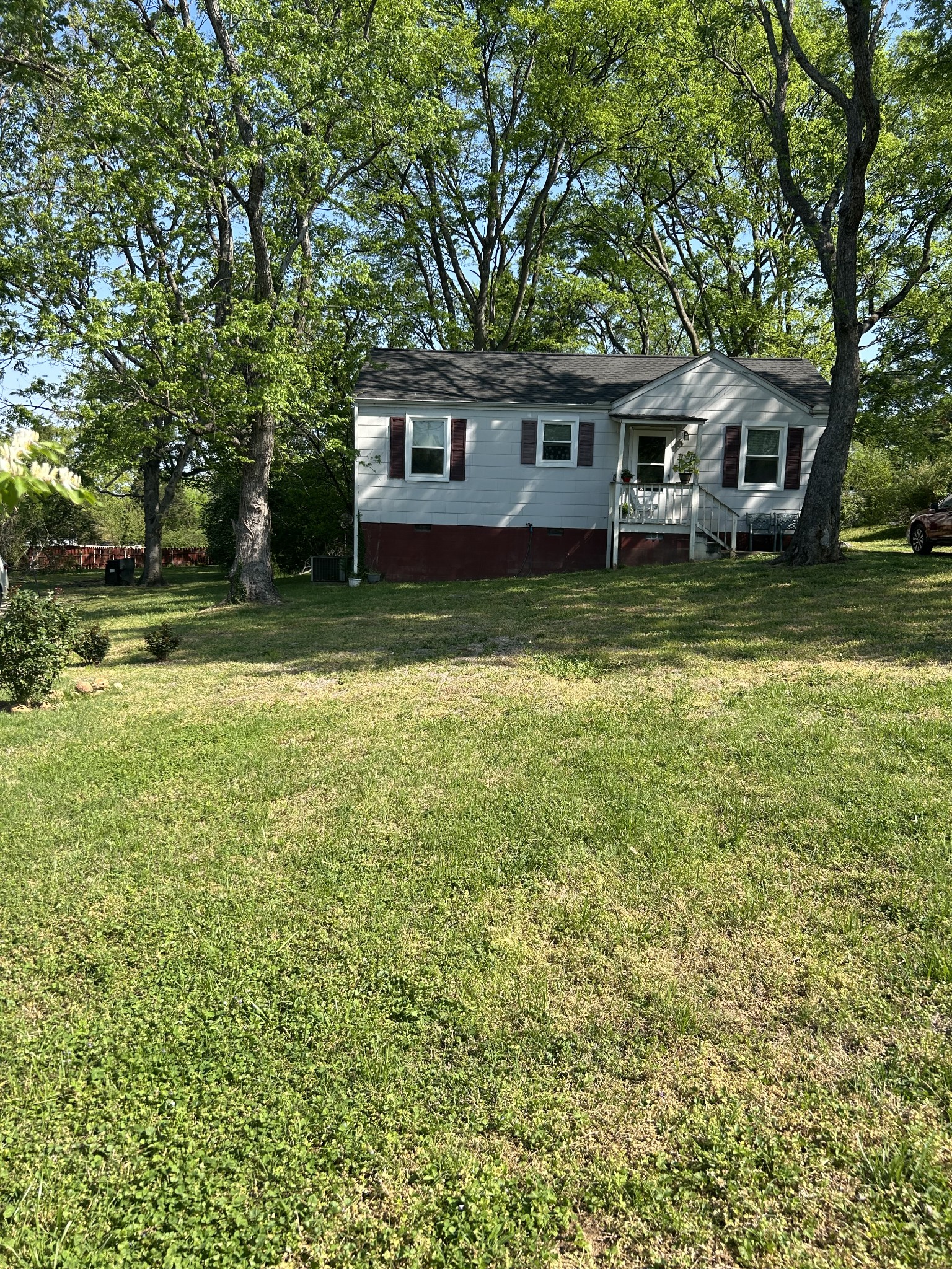 1926 Dahlia Drive Nashville TN 37210