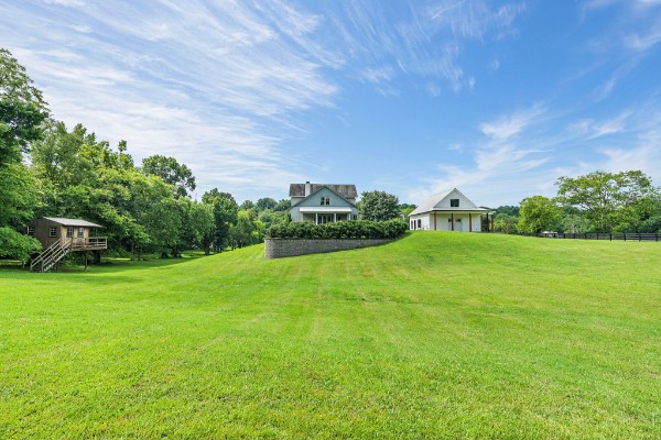 6502 Peytonsville Arno Road College Grove TN 37046