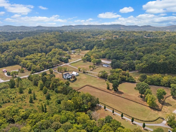 6502 Peytonsville Arno Road College Grove TN 37046