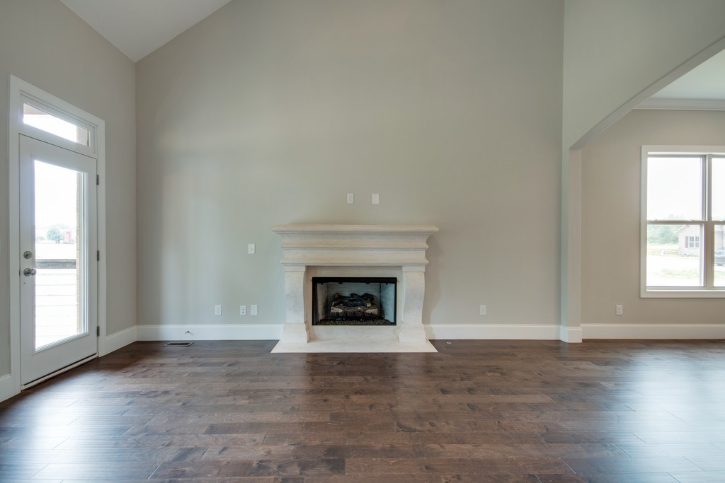 938 Hunters Lane Springfield TN 37172