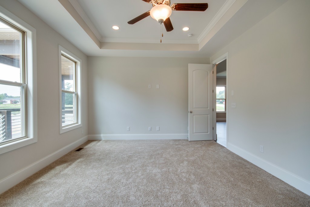 938 Hunters Lane Springfield TN 37172