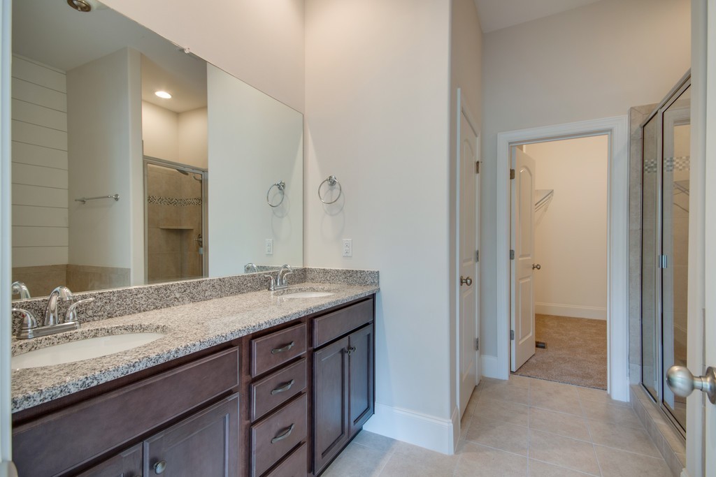 938 Hunters Lane Springfield TN 37172