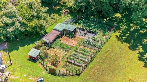 150 Hurt Road Hendersonville TN 37075
