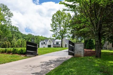 3815 Harding Place Nashville TN 37215