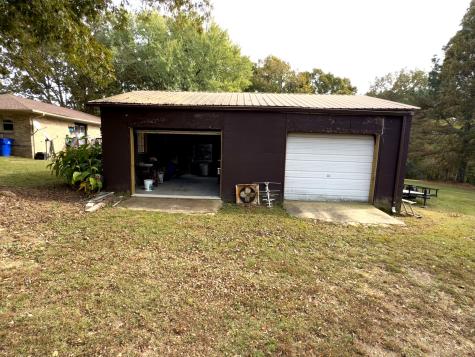1344 Railroad Bed Road Collinwood TN 38450