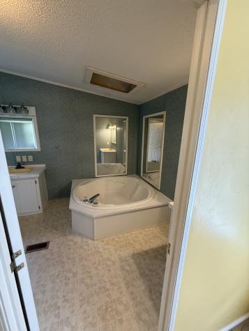 1791 W Valley Road Whitwell TN 37397