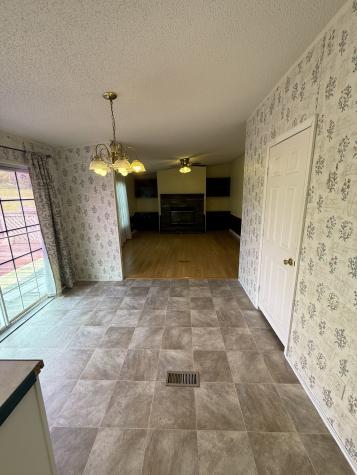 1791 W Valley Road Whitwell TN 37397