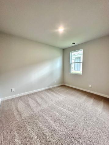1045 Stoney Brook Pvt Bend Gallatin TN 37066