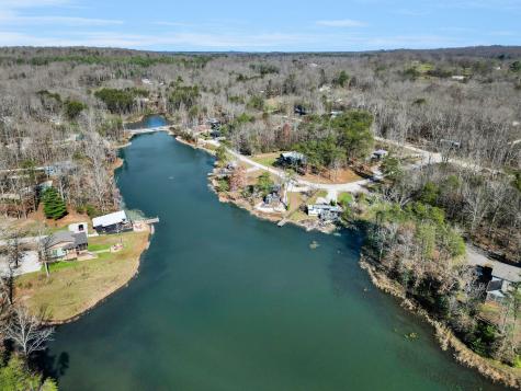 19 Lillypad Lane Tracy City TN 37387