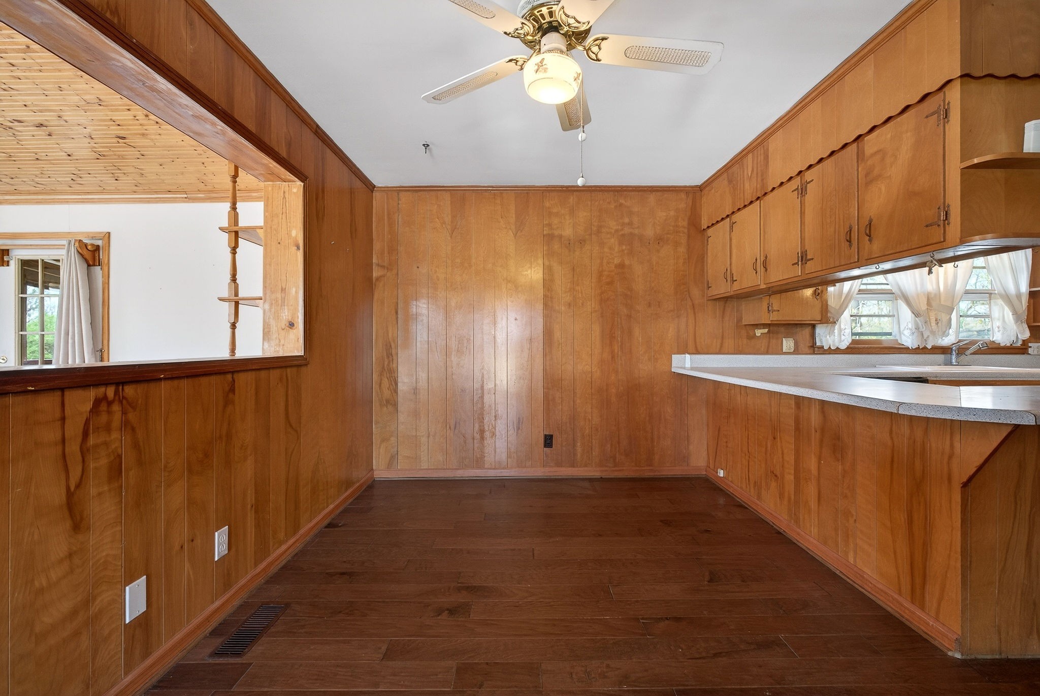 463 Franks Ferry Road Sparta TN 38583