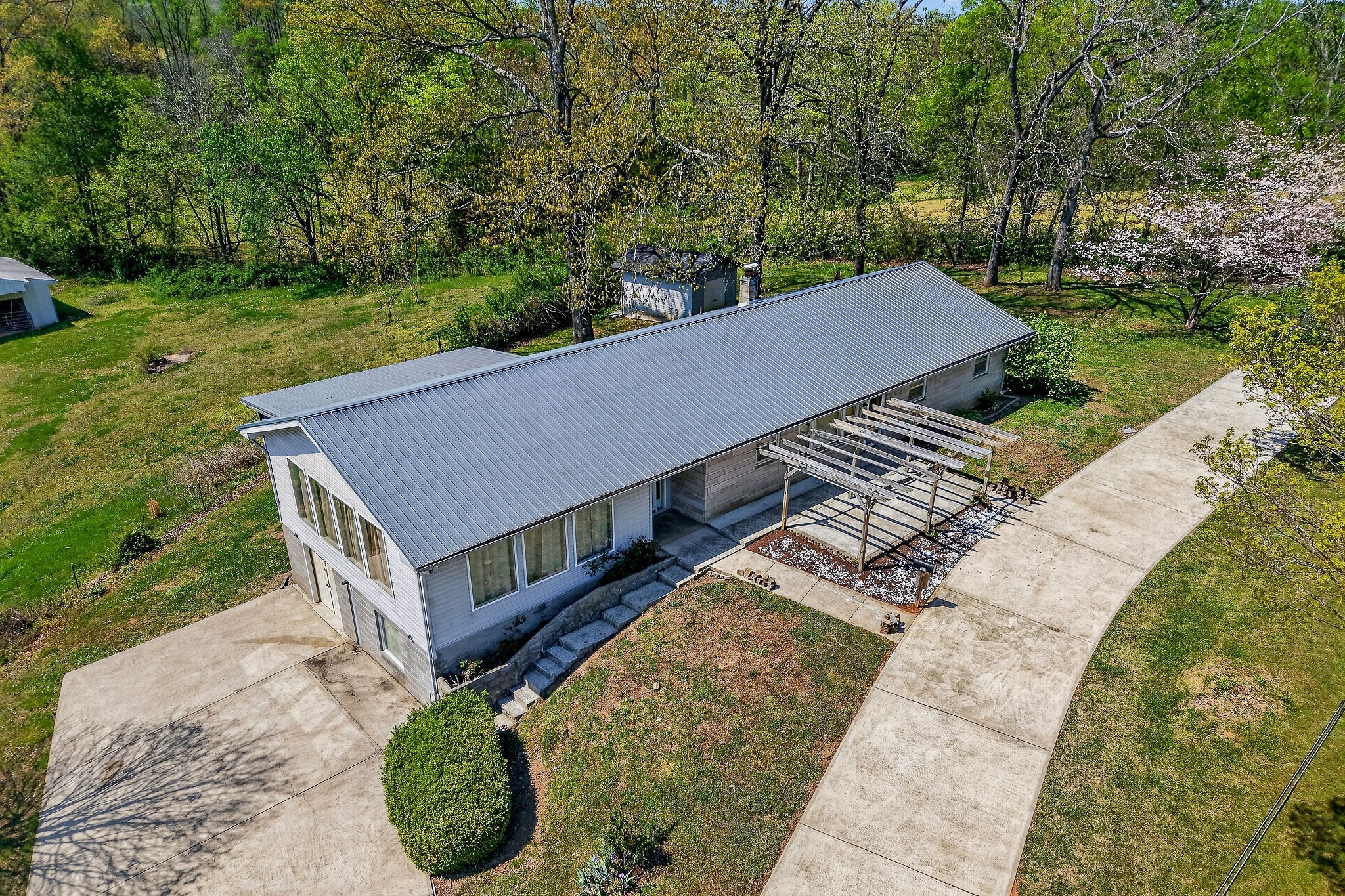463 Franks Ferry Road Sparta TN 38583