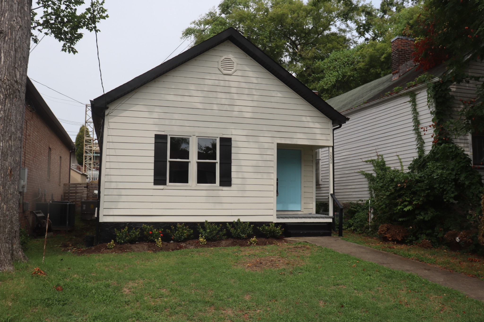 1330 7th Ave, N Nashville TN 37208
