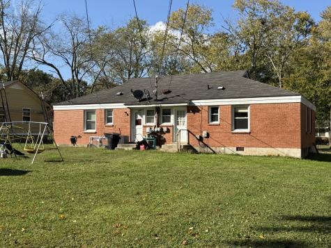 742 Ridgelawn Place Tullahoma TN 37388