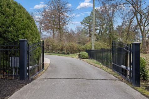 3900 Crestridge Drive Nashville TN 37204
