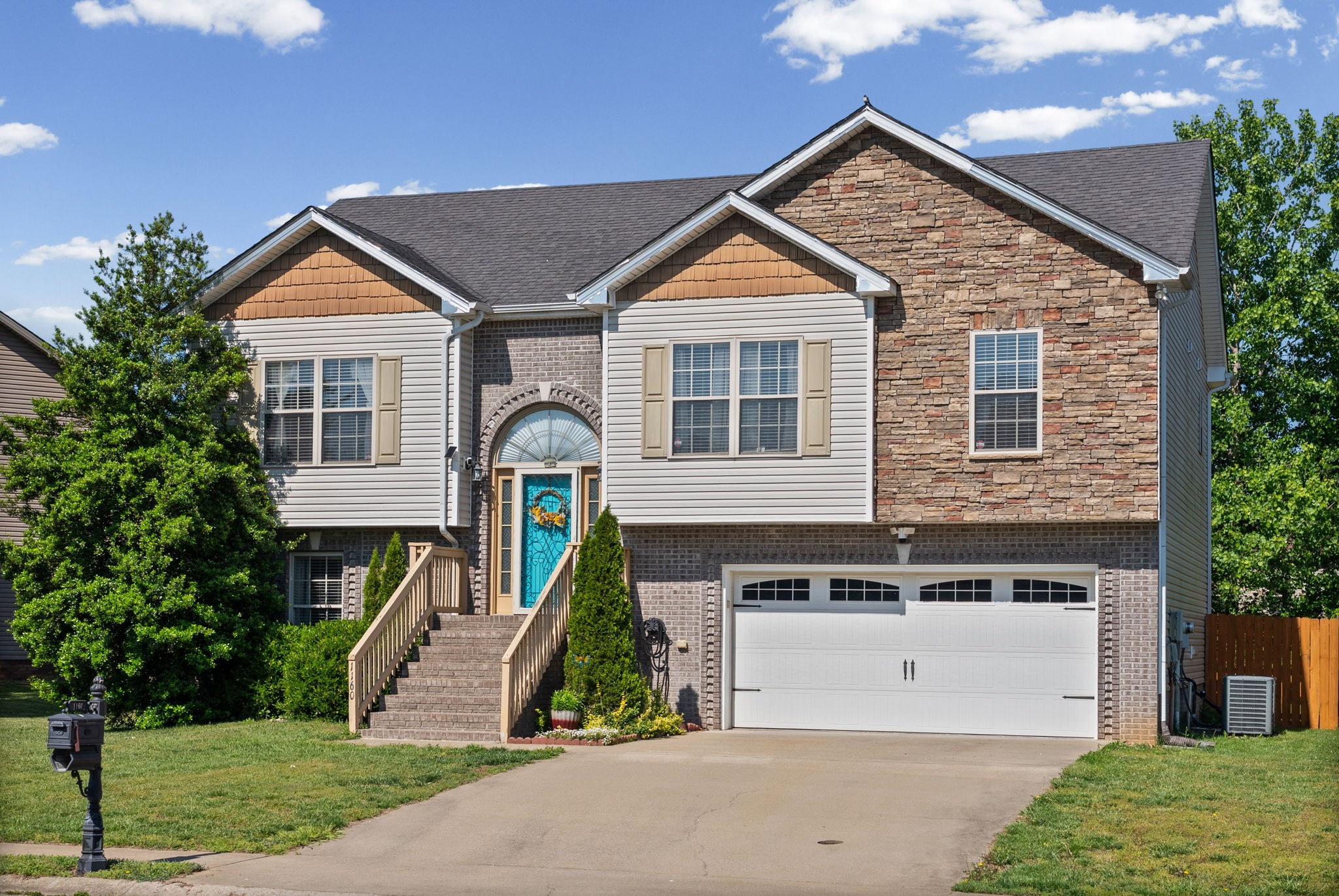 1160 Chinook Circle Clarksville TN 37042