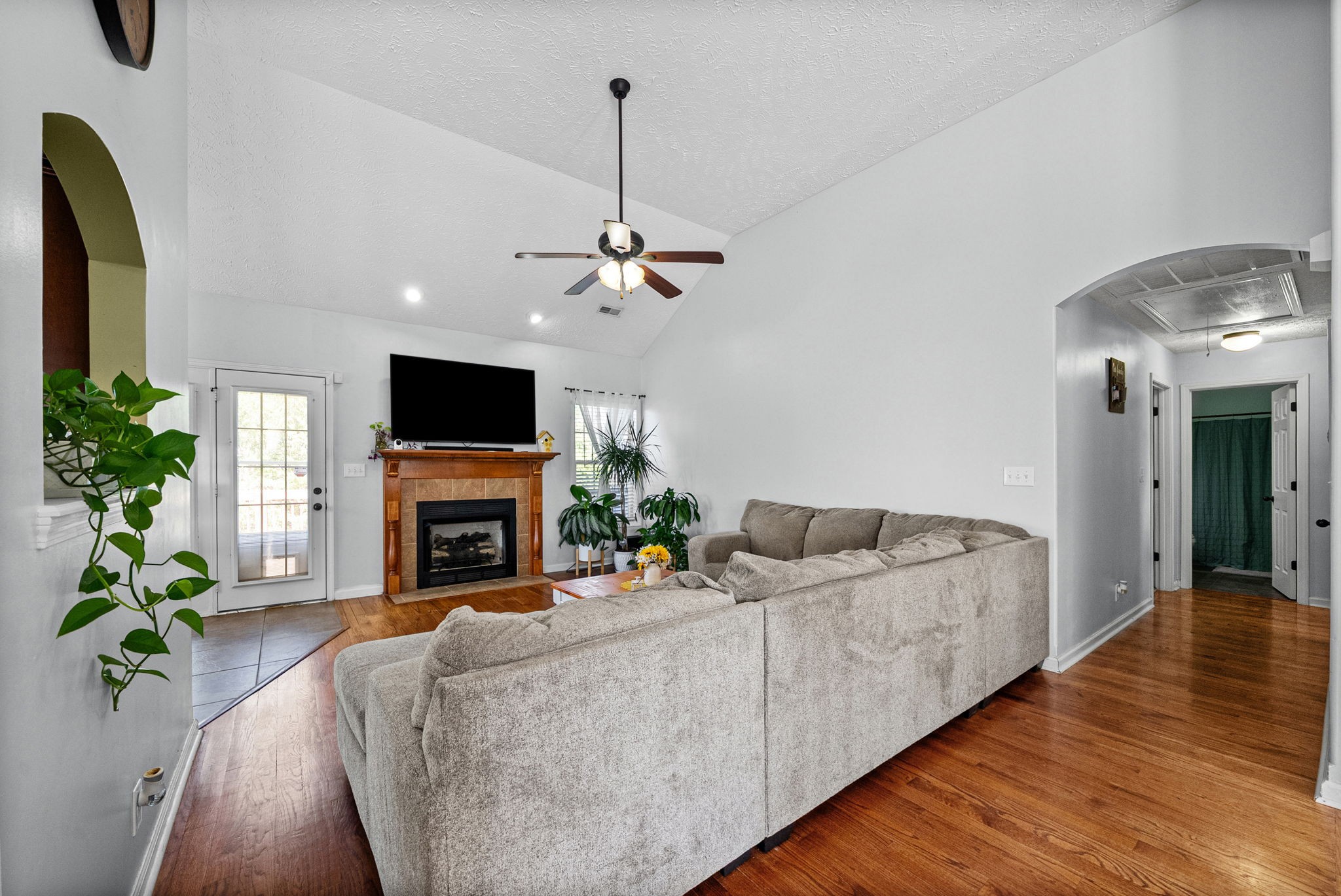 1160 Chinook Circle Clarksville TN 37042