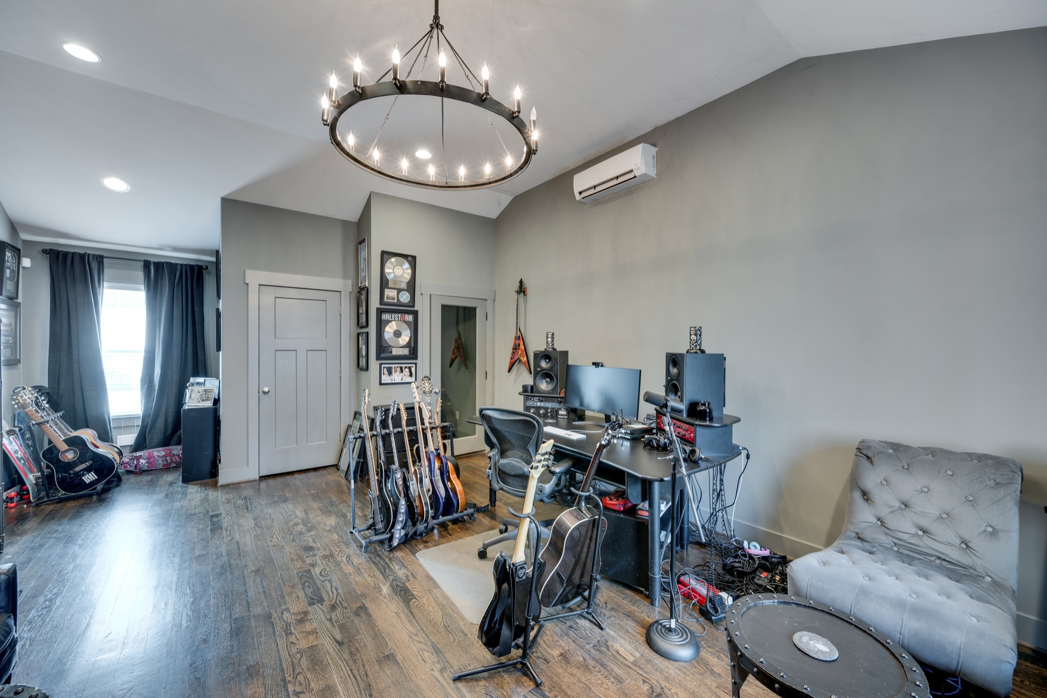 2202 11th Ave, S Nashville TN 37204