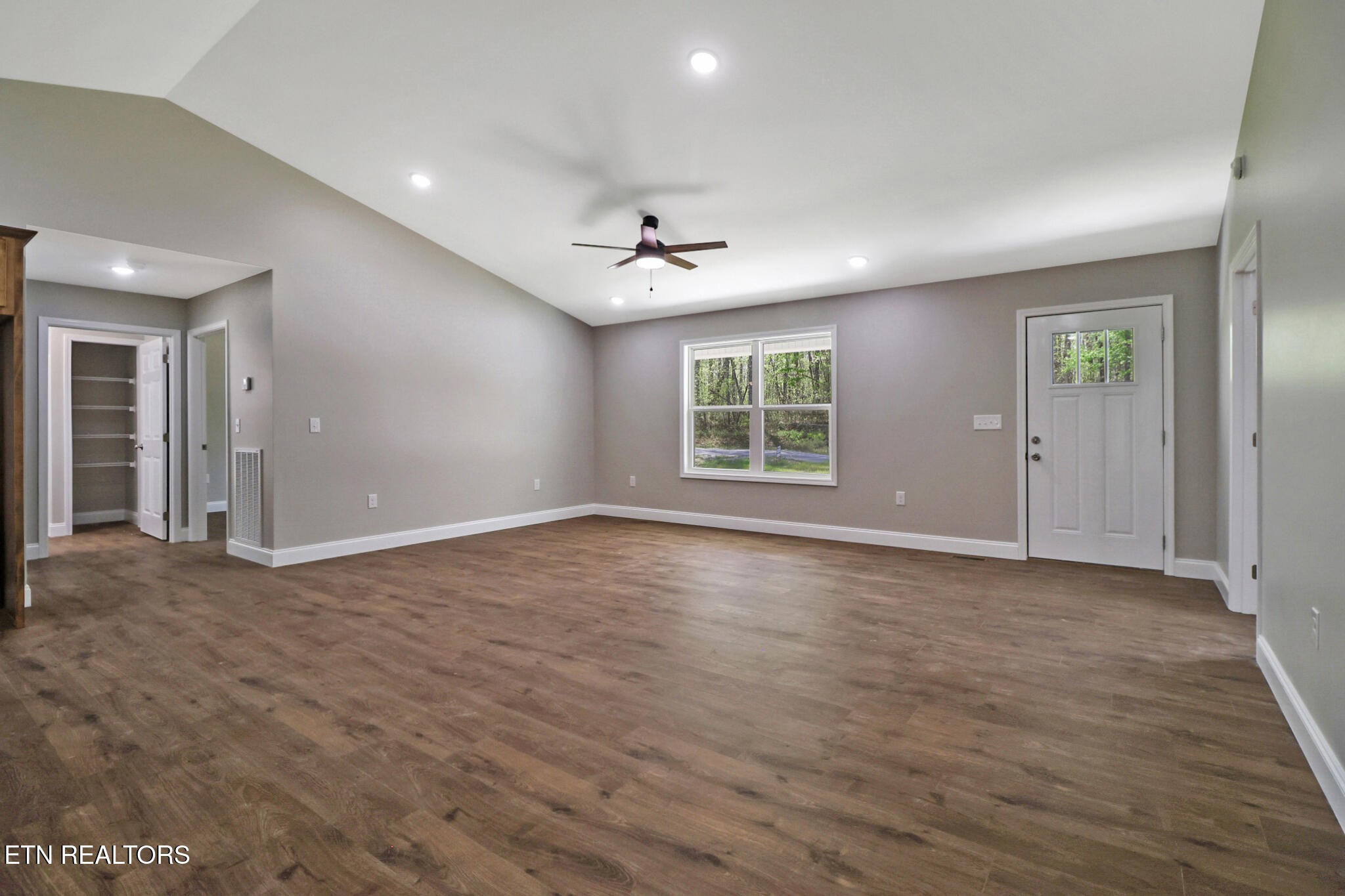 133 Jay Loop Jamestown TN 38556