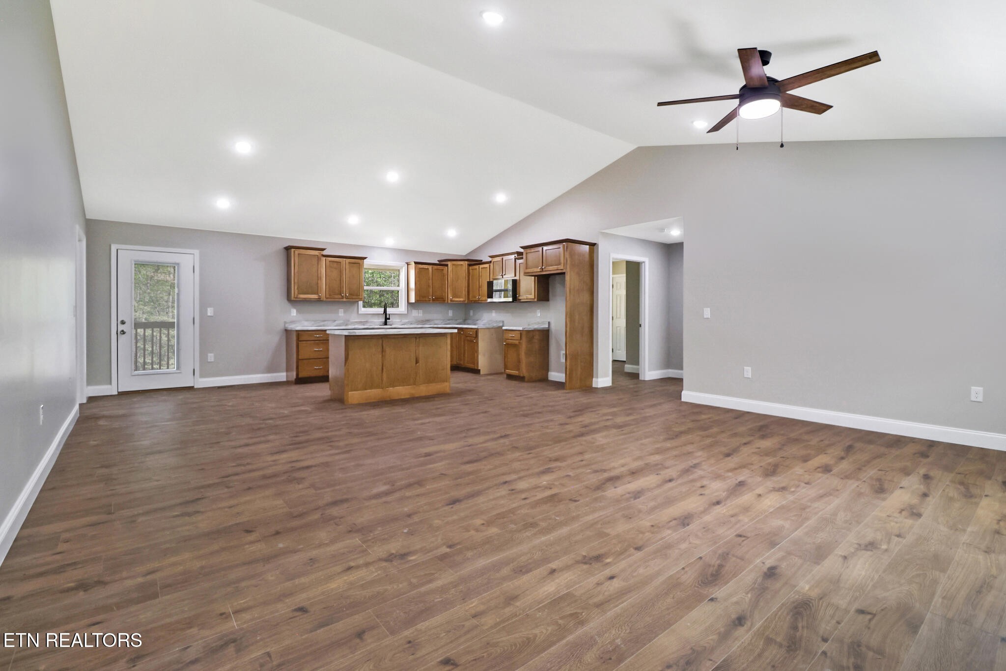 133 Jay Loop Jamestown TN 38556